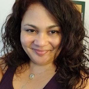 Meet your Posher, Yvette